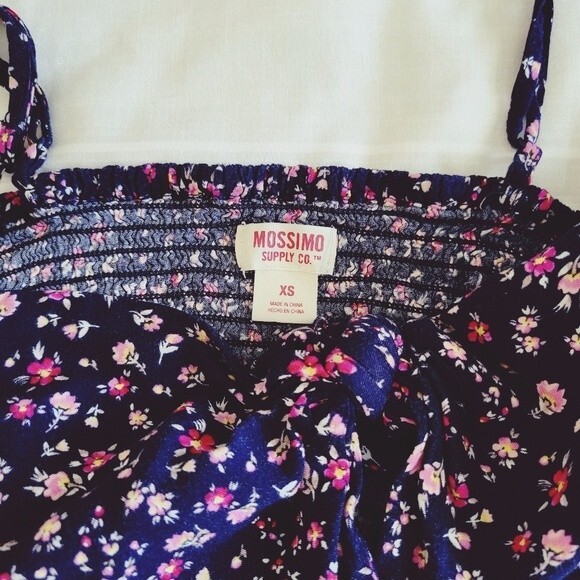 XS Mossimo Multicolor Flower Summer Dress with Cutout and Tie - Picture 5 of 5